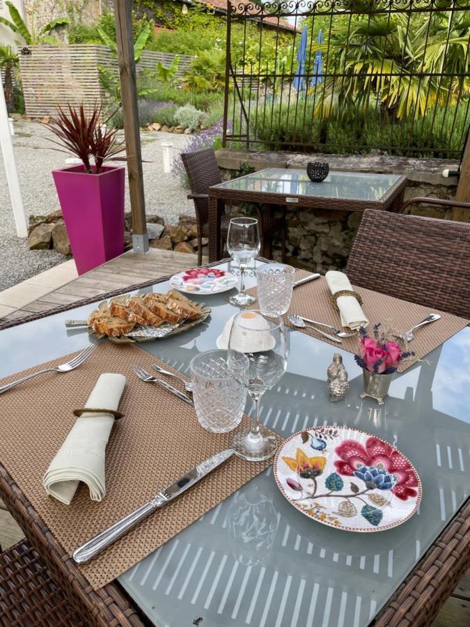 Maison Hirondelles Hotes Mezieres-sur-Issoire 外观 照片