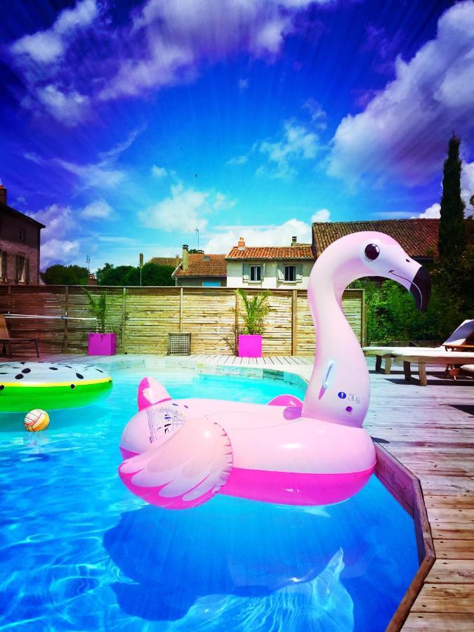 Maison Hirondelles Hotes Mezieres-sur-Issoire 外观 照片
